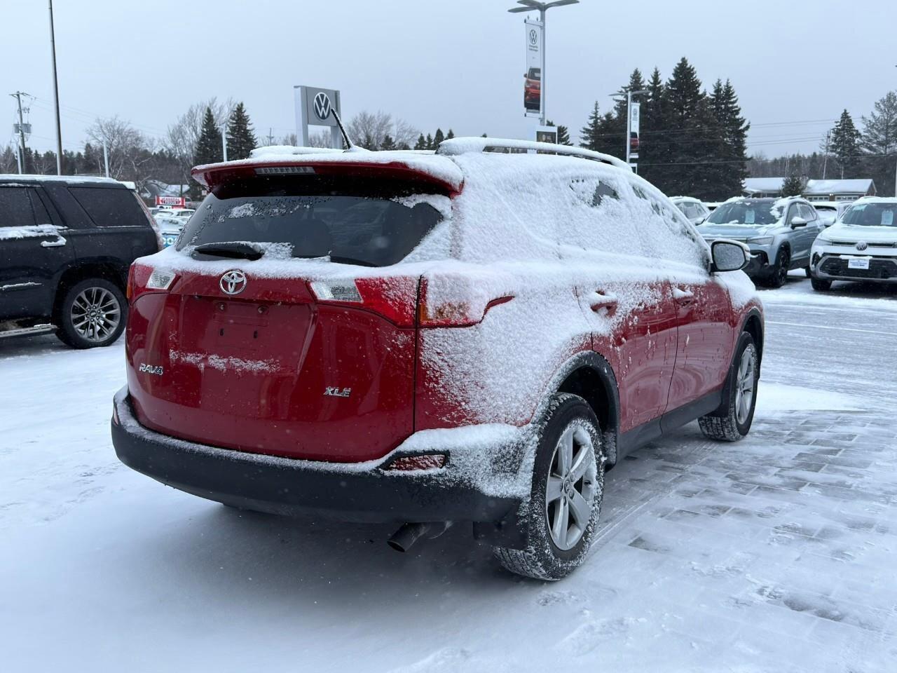 2015 Toyota RAV4 XLECERTIFIED AS-TRADED, SUNROOF, HTD CLOTH SEATS, Photo2