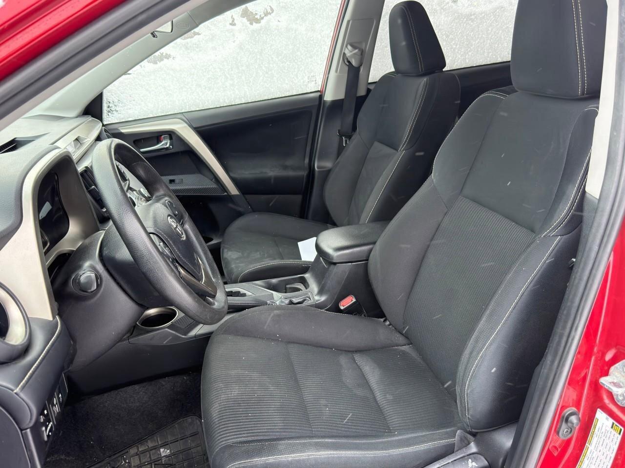 2015 Toyota RAV4 XLECERTIFIED AS-TRADED, SUNROOF, HTD CLOTH SEATS, Photo