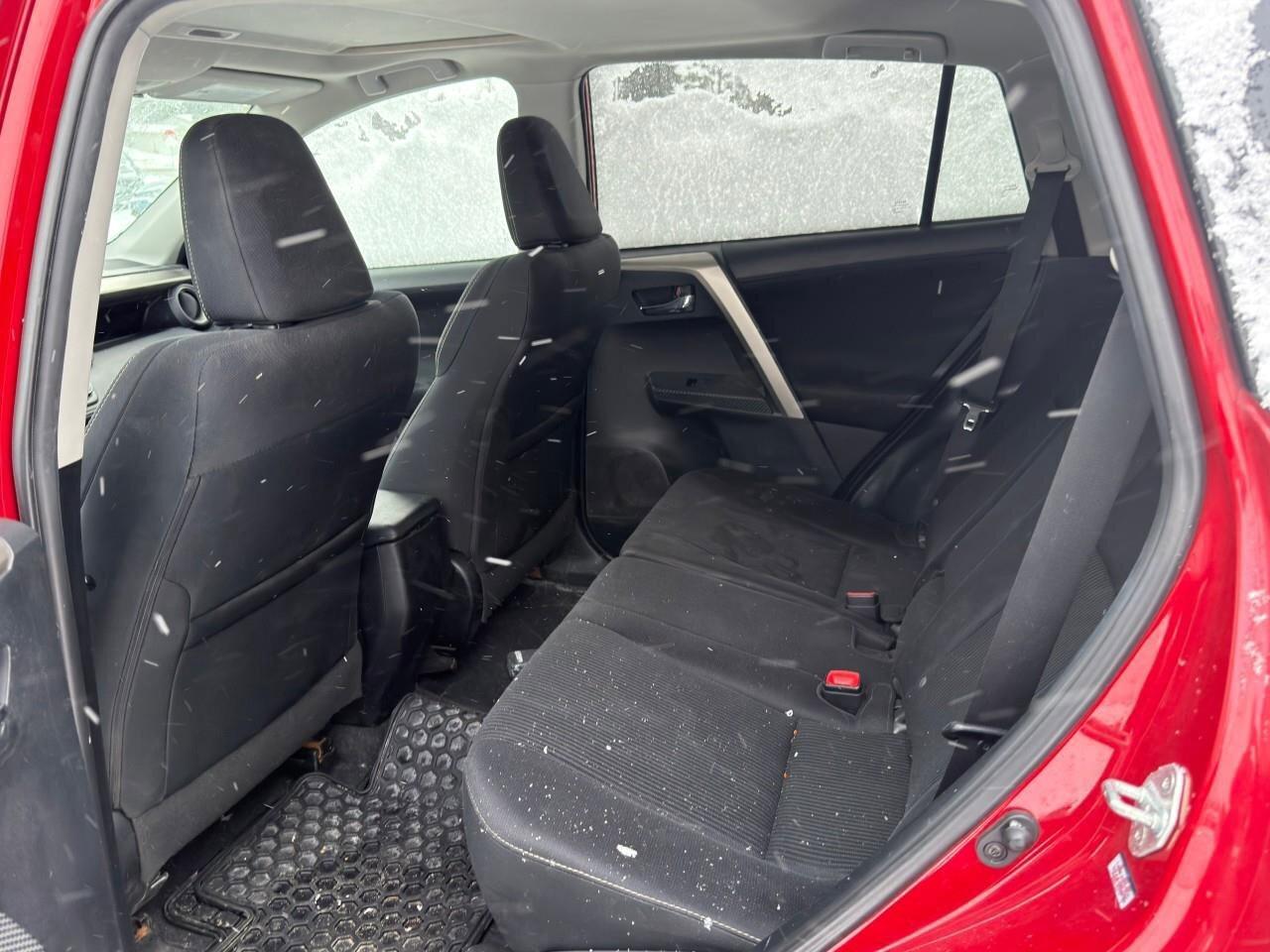 2015 Toyota RAV4 XLECERTIFIED AS-TRADED, SUNROOF, HTD CLOTH SEATS, Photo