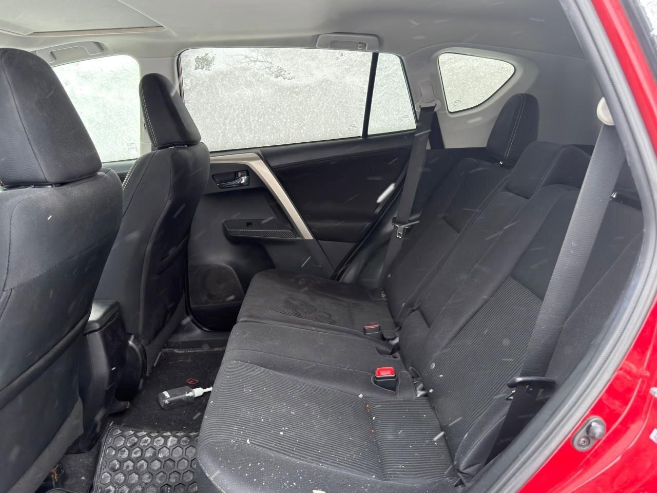 2015 Toyota RAV4 XLECERTIFIED AS-TRADED, SUNROOF, HTD CLOTH SEATS, Photo