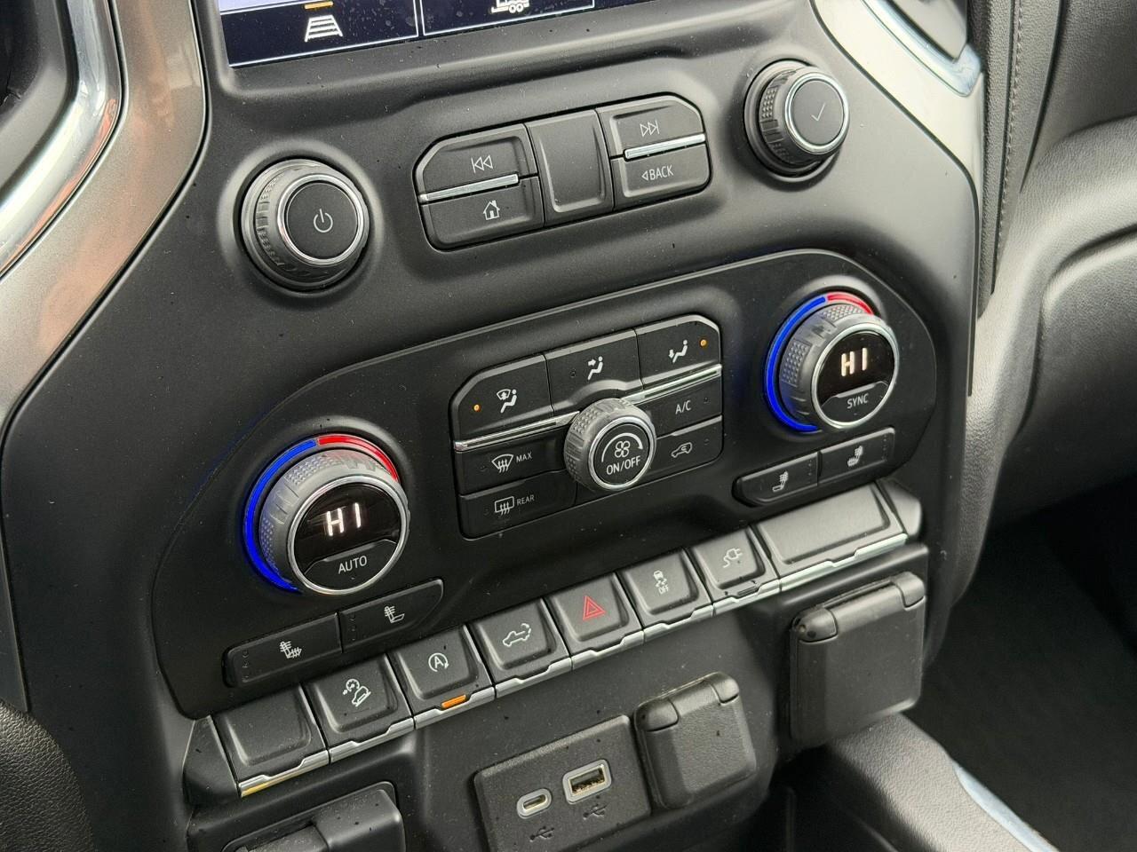 2021 Chevrolet Silverado 1500 RSTACCIDENT-FREE, 3.0L DURAMAX, HTD SEATS, APPLE C Photo