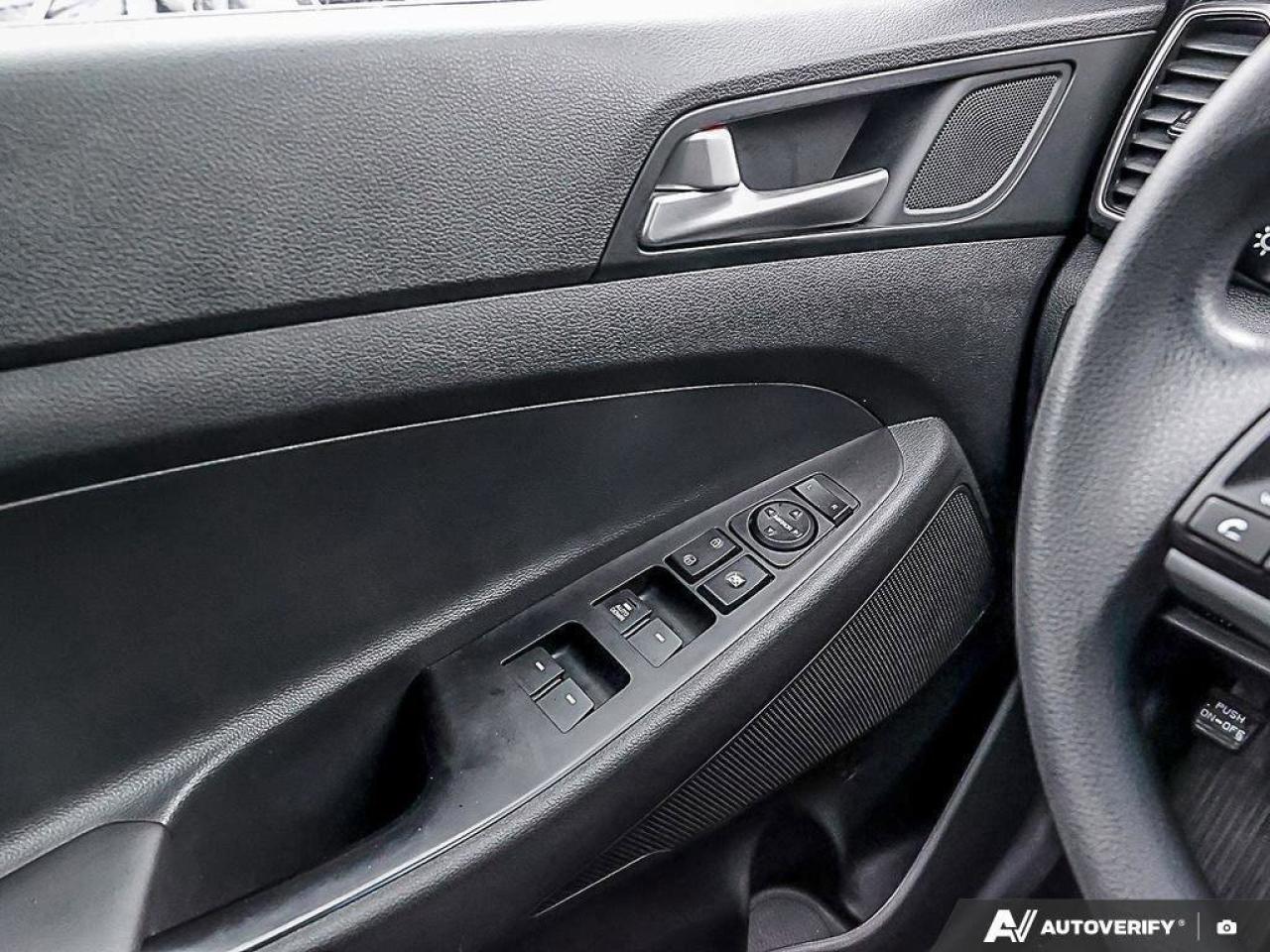 2019 Hyundai Tucson EssentialACCIDENT-FREE, AWD, HTD SEATS, BACKUP CAM Photo