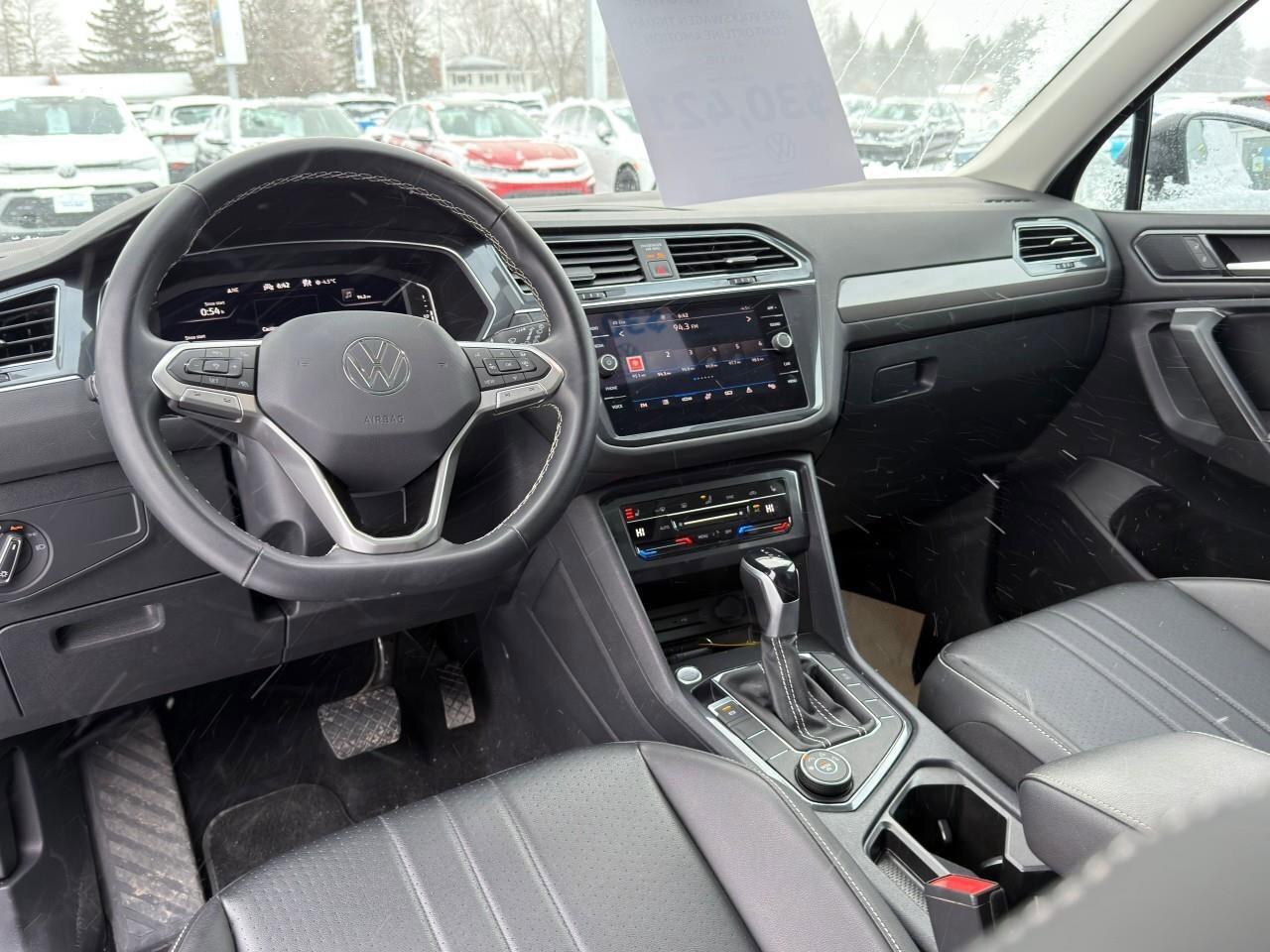 2022 Volkswagen Tiguan ComfortlineACCIDENT-FREE, AWD, SUNROOF, HTD SEATS, Photo