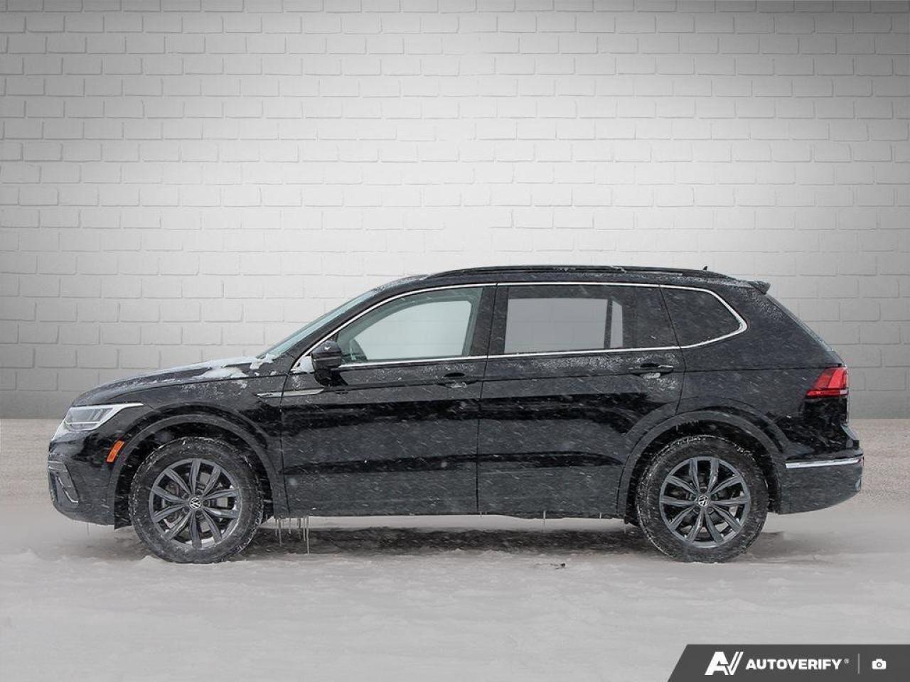 2022 Volkswagen Tiguan ComfortlineACCIDENT-FREE, AWD, SUNROOF, HTD SEATS, Photo2