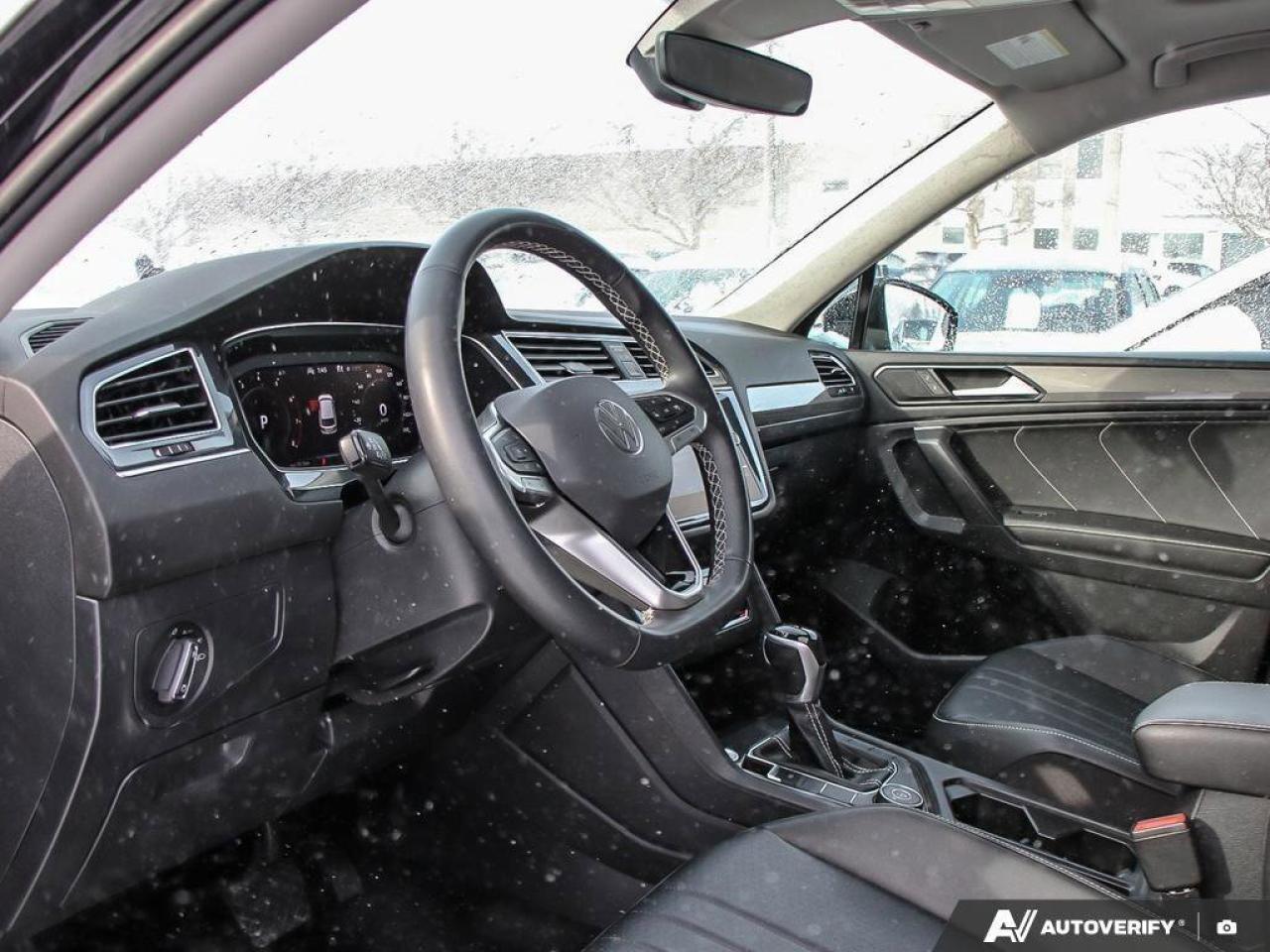 2022 Volkswagen Tiguan ComfortlineACCIDENT-FREE, AWD, SUNROOF, HTD SEATS, Photo