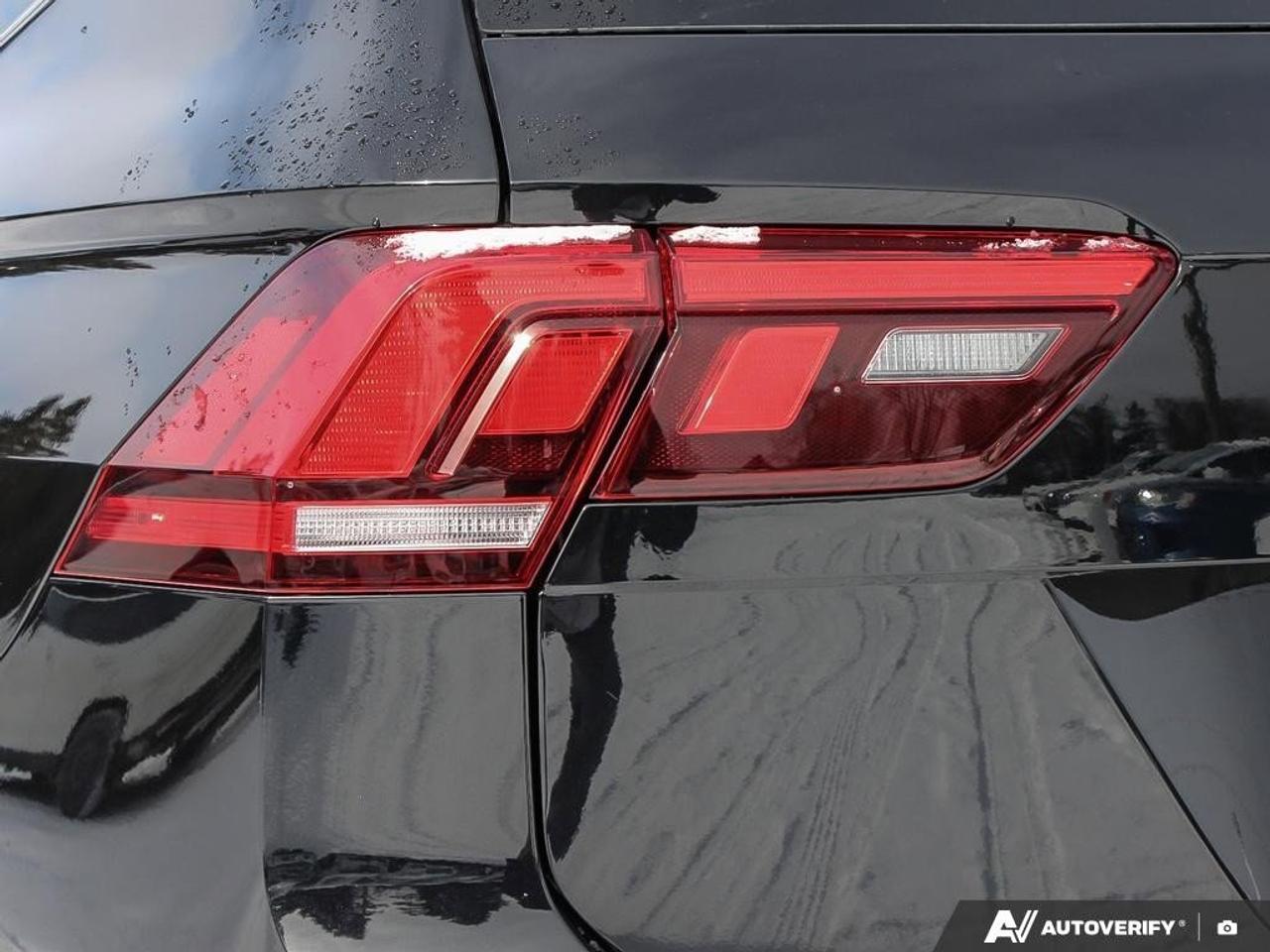 2022 Volkswagen Tiguan ComfortlineACCIDENT-FREE, AWD, SUNROOF, HTD SEATS, Photo