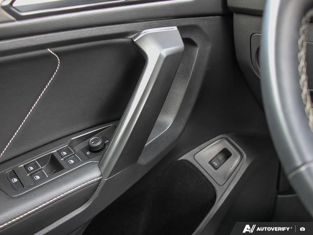 2022 Volkswagen Tiguan ComfortlineACCIDENT-FREE, AWD, SUNROOF, HTD SEATS, Photo