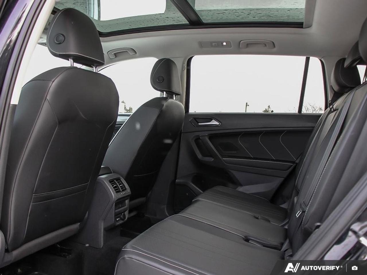 2022 Volkswagen Tiguan ComfortlineACCIDENT-FREE, AWD, SUNROOF, HTD SEATS, Photo