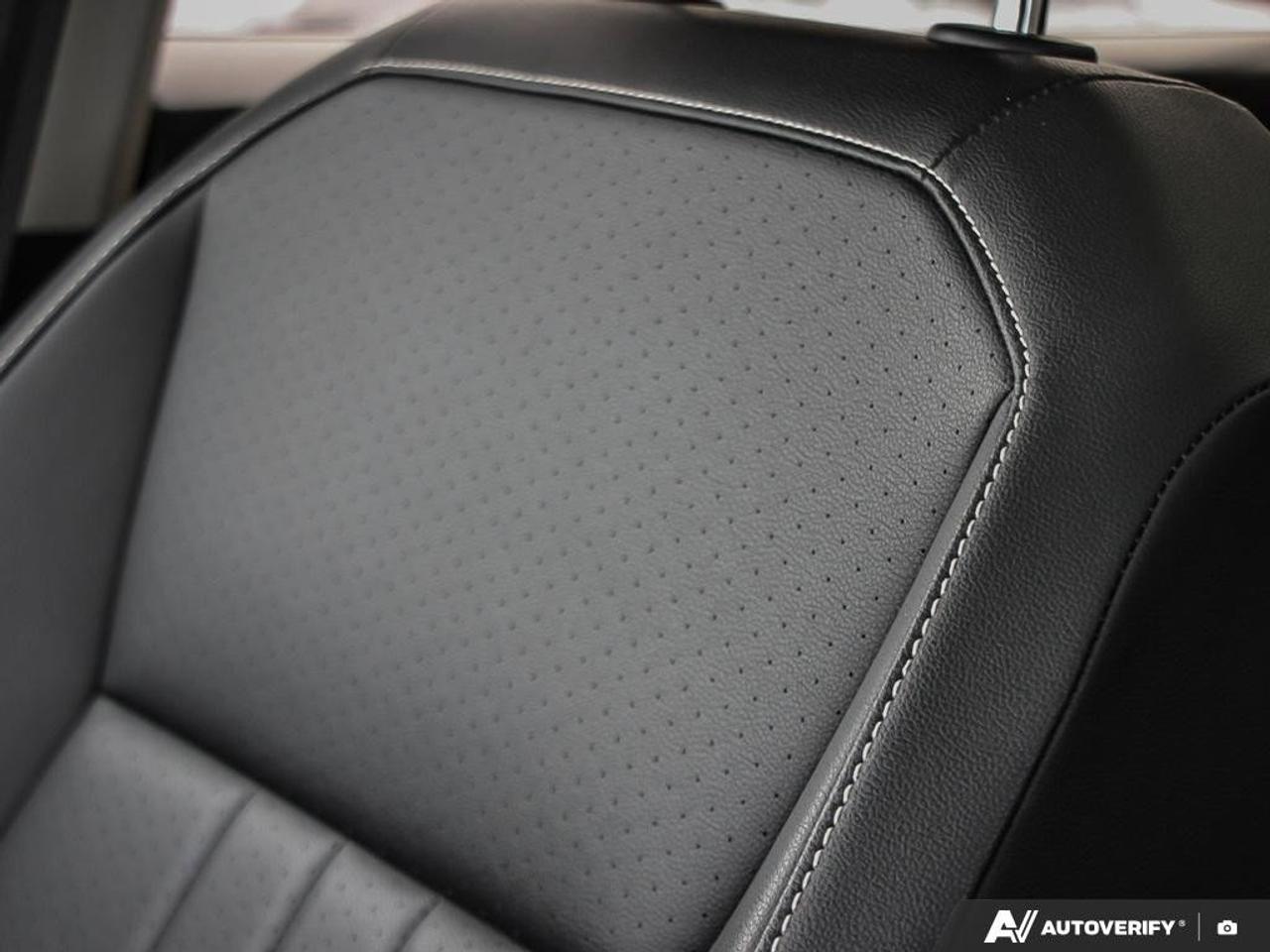 2022 Volkswagen Tiguan ComfortlineACCIDENT-FREE, AWD, SUNROOF, HTD SEATS, Photo