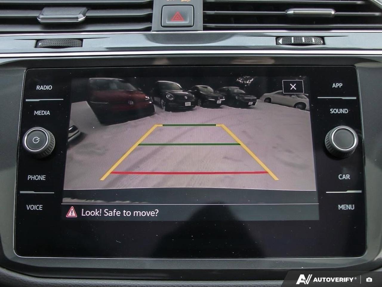 2022 Volkswagen Tiguan ComfortlineACCIDENT-FREE, AWD, SUNROOF, HTD SEATS, Photo