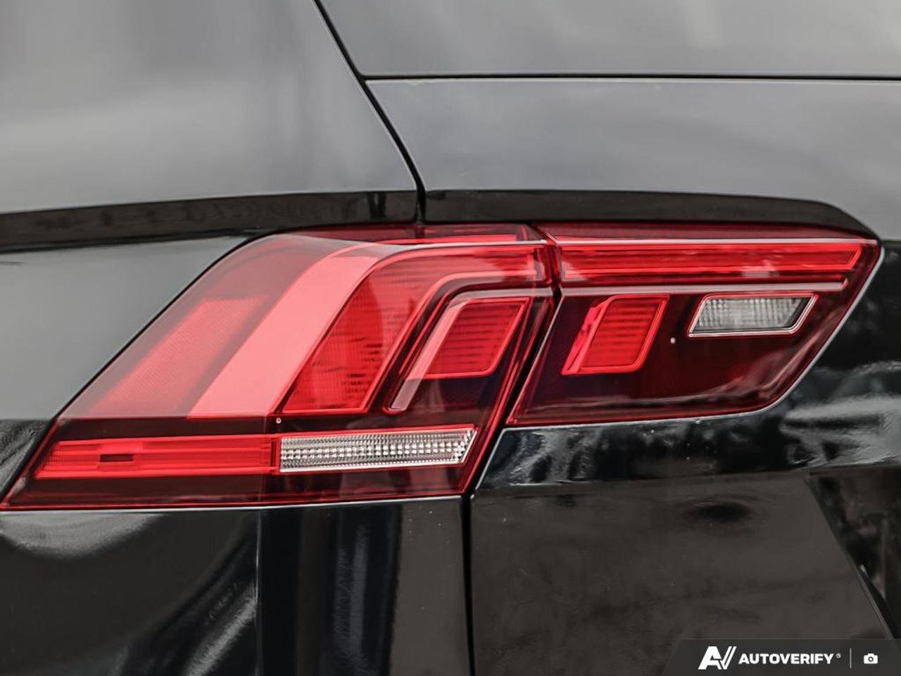 2022 Volkswagen Tiguan ComfortlineACCIDENT-FREE, AWD, SUNROOF, HTD SEATS, Photo