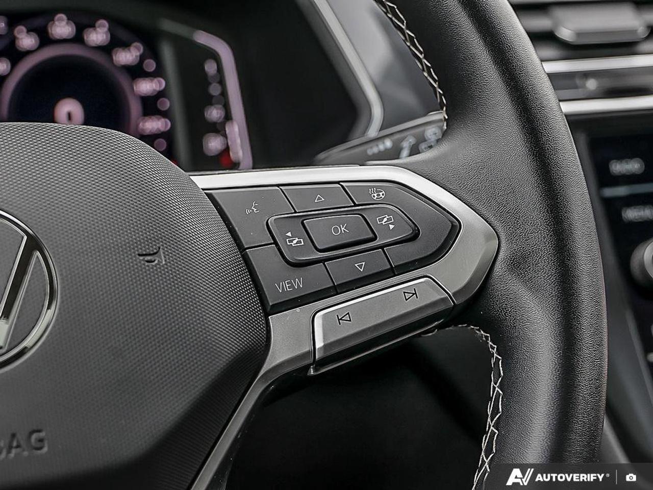 2022 Volkswagen Tiguan ComfortlineACCIDENT-FREE, AWD, SUNROOF, HTD SEATS, Photo