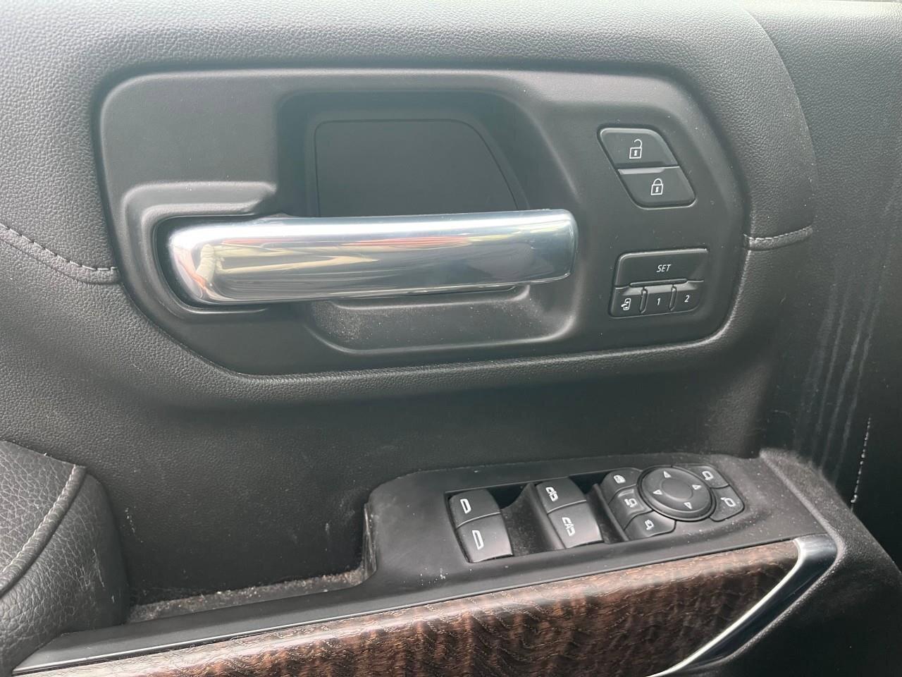 2021 GMC SIERRA 2500HD Denali6.6L V8, DURAMAX  DIESEL, 4X4, LEATHER, CREW Photo