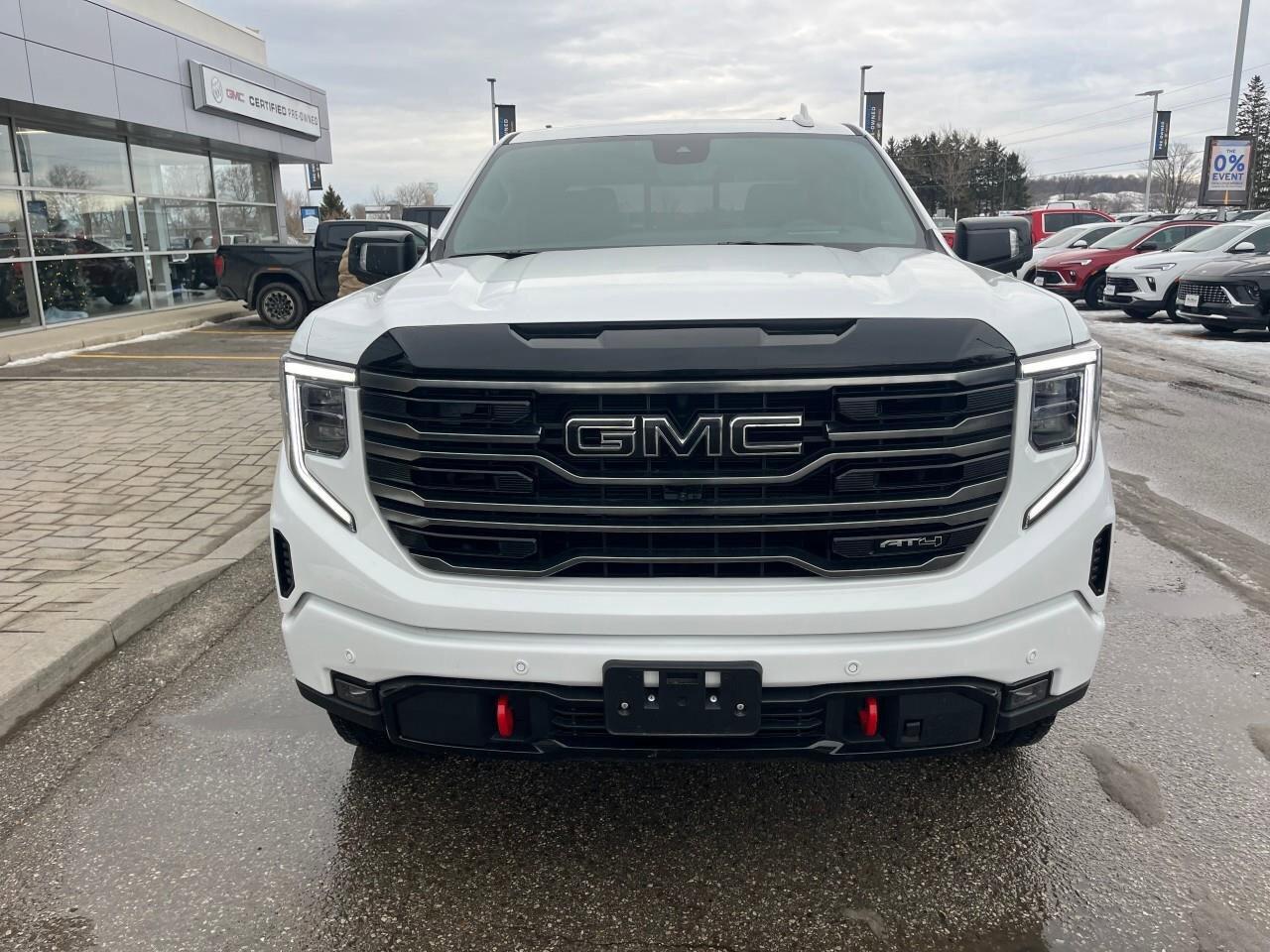 2025 GMC Sierra 1500 AT4AT4, DURAMAX 3.0L, 4X4, LEATHER, ALLOYS, LOW KM Photo