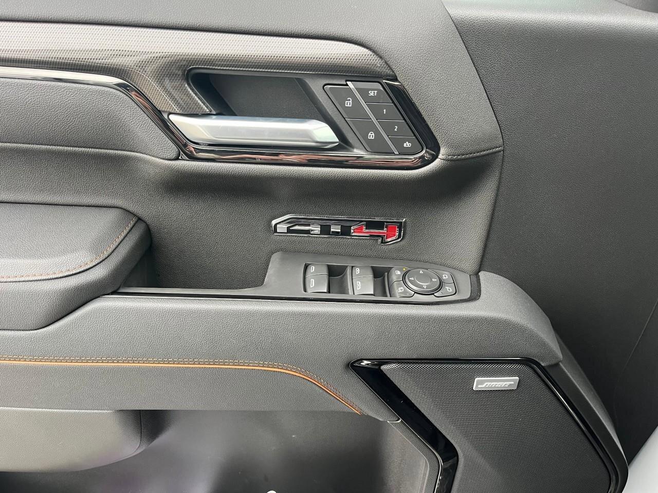 2025 GMC Sierra 1500 AT4AT4, DURAMAX 3.0L, 4X4, LEATHER, ALLOYS, LOW KM Photo