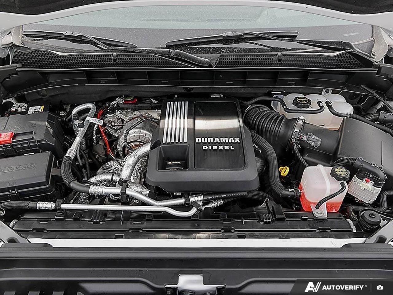 2025 GMC Sierra 1500 AT4AT4, DURAMAX 3.0L, 4X4, LEATHER, ALLOYS, LOW KM Photo