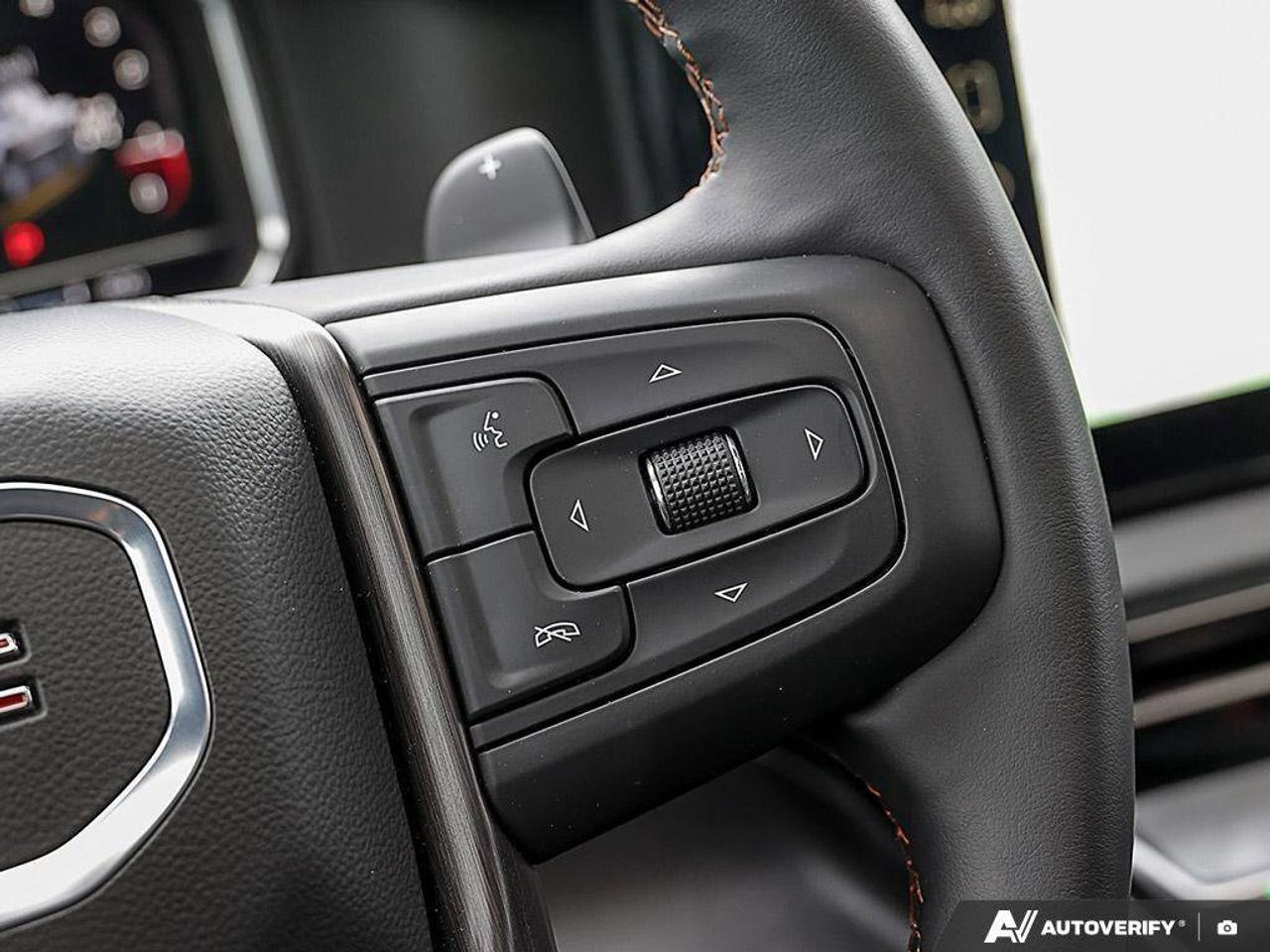 2025 GMC Sierra 1500 AT4AT4, DURAMAX 3.0L, 4X4, LEATHER, ALLOYS, LOW KM Photo