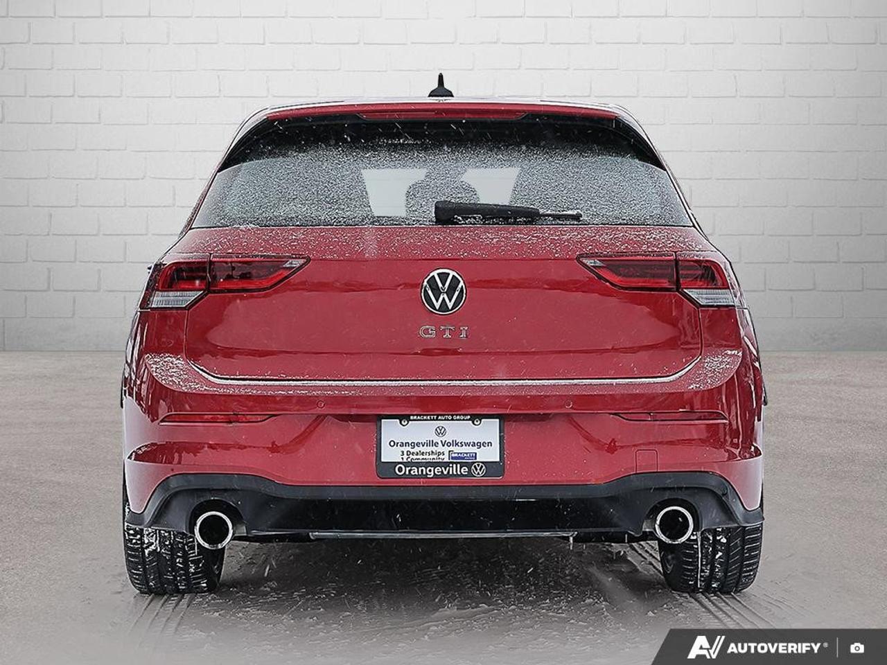 2022 Volkswagen Golf GTI PerformanceMANUAL, CLOTH PACK, SUNROOF, HARMON KAR Photo4