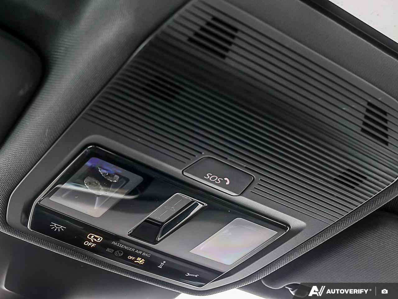 2022 Volkswagen Golf GTI PerformanceMANUAL, CLOTH PACK, SUNROOF, HARMON KAR Photo