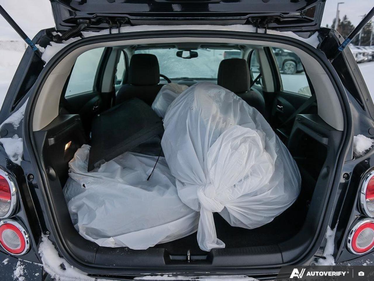 2015 Chevrolet Sonic LTHATCHBACK, LT, 1.8L, AUTOMATIC, FWD, CLOTH, AS-T Photo