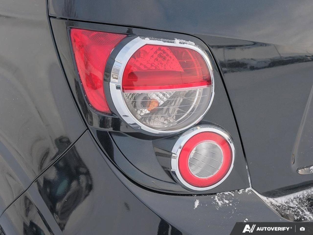 2015 Chevrolet Sonic LTHATCHBACK, LT, 1.8L, AUTOMATIC, FWD, CLOTH, AS-T Photo