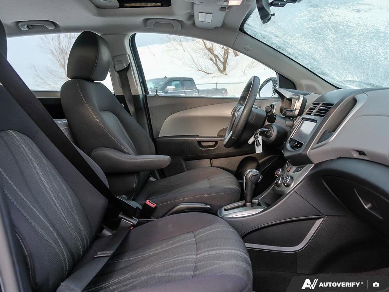 2015 Chevrolet Sonic LTHATCHBACK, LT, 1.8L, AUTOMATIC, FWD, CLOTH, AS-T Photo