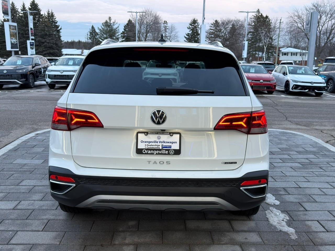 2023 Volkswagen Taos HighlineACCIDENT-FREE, AWD, 19 WHEEL PACK, HTD SEA Photo