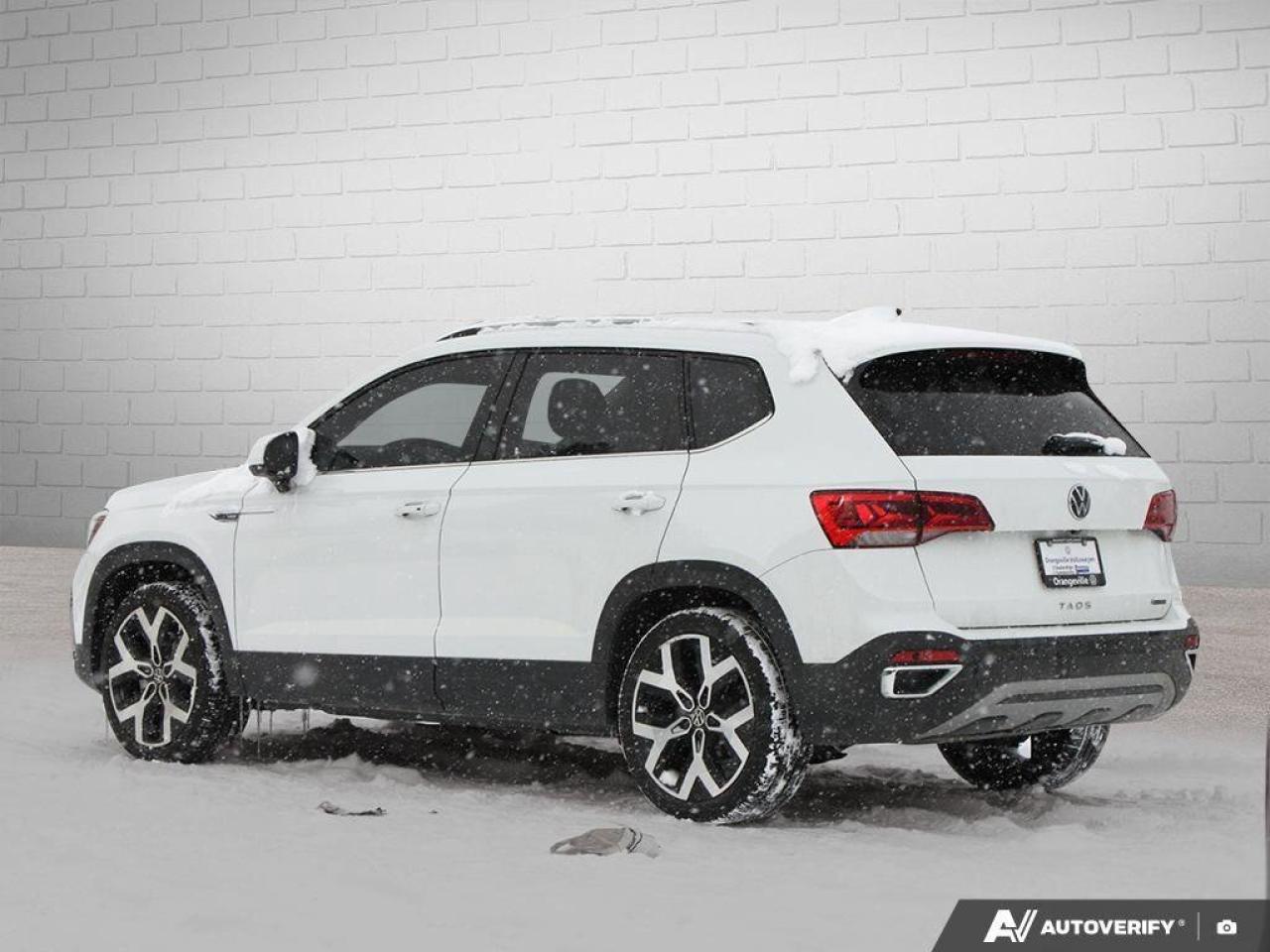2023 Volkswagen Taos HighlineACCIDENT-FREE, AWD, 19 WHEEL PACK, HTD SEA Photo