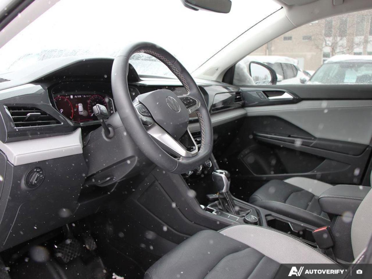 2023 Volkswagen Taos HighlineACCIDENT-FREE, AWD, 19 WHEEL PACK, HTD SEA Photo