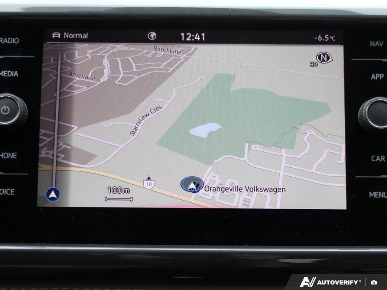 2023 Volkswagen Taos HighlineACCIDENT-FREE, AWD, 19 WHEEL PACK, HTD SEA Photo