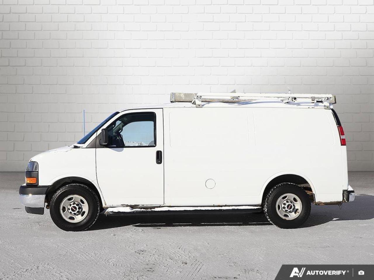 2017 GMC Savana Cargo Van Work Van2500, CARGO VAN, 4.8L V8, RWD, CLOTH, AS-T Photo