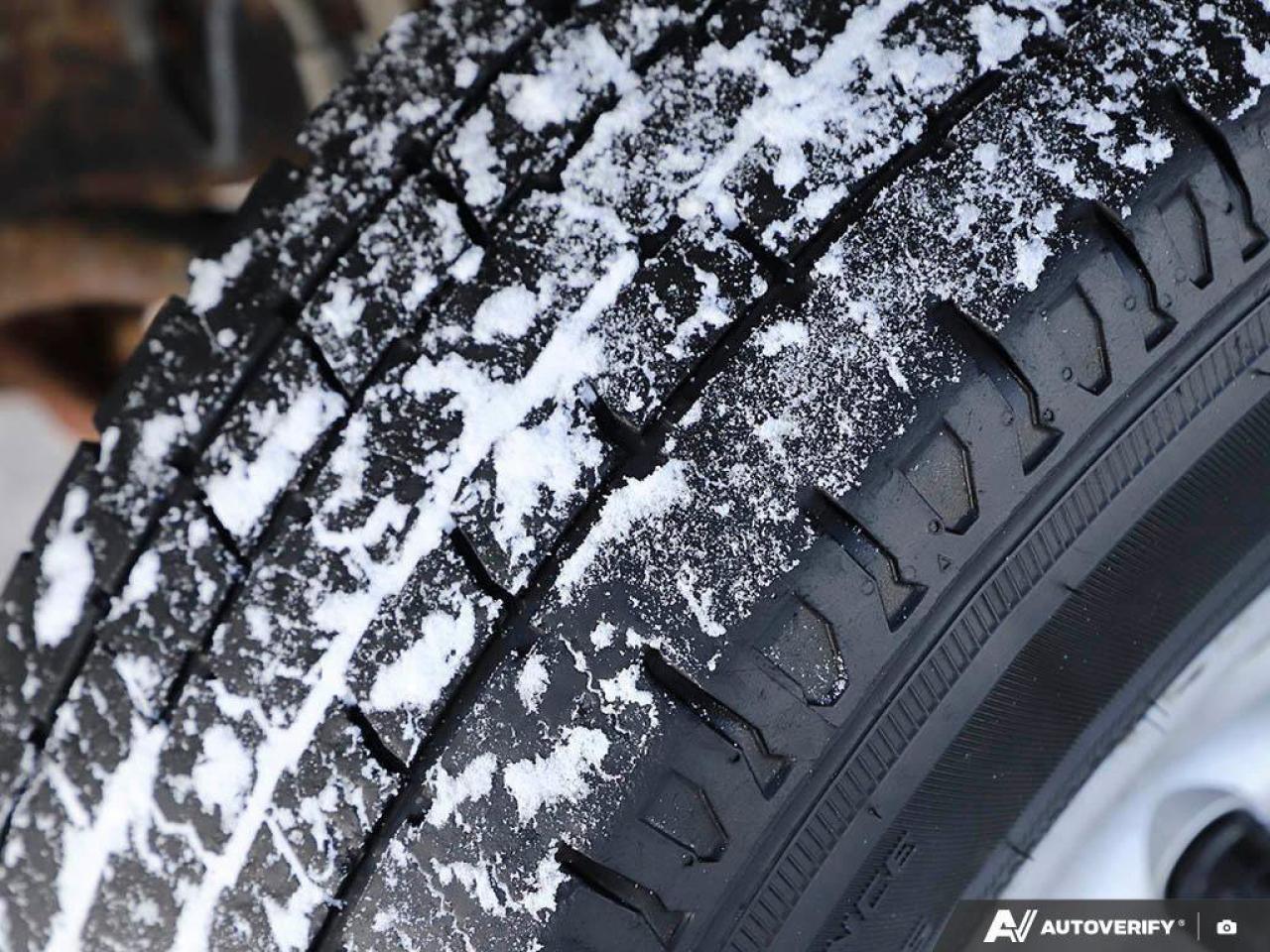 2017 GMC Savana Cargo Van Work Van2500, CARGO VAN, 4.8L V8, RWD, CLOTH, AS-T Photo