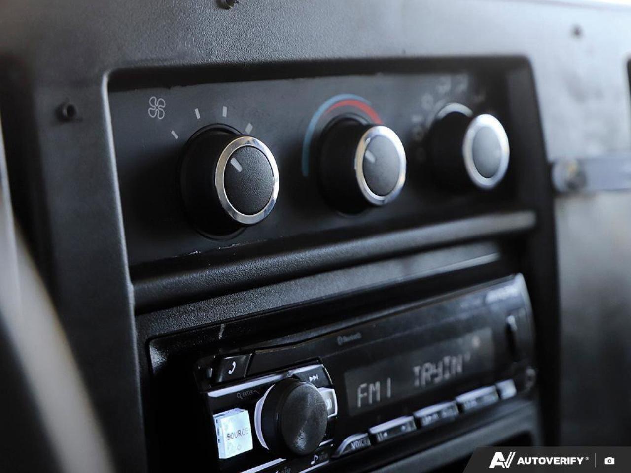 2017 GMC Savana Cargo Van Work Van2500, CARGO VAN, 4.8L V8, RWD, CLOTH, AS-T Photo