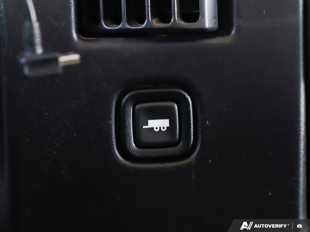 2017 GMC Savana Cargo Van Work Van2500, CARGO VAN, 4.8L V8, RWD, CLOTH, AS-T Photo