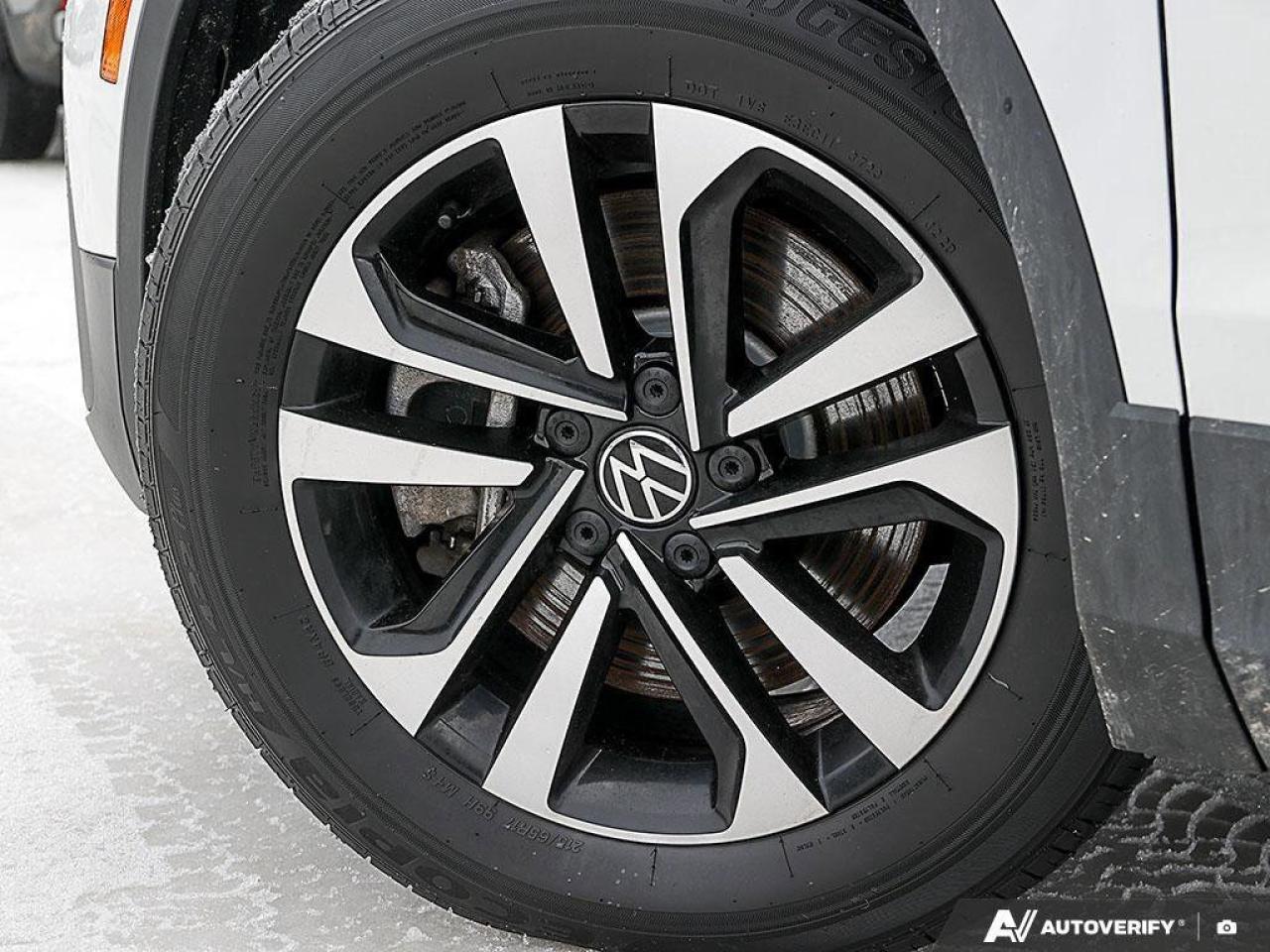 2024 Volkswagen Tiguan TrendlineONE-OWNER, ACCIDENT-FREE, AWD, THIRD ROW Photo