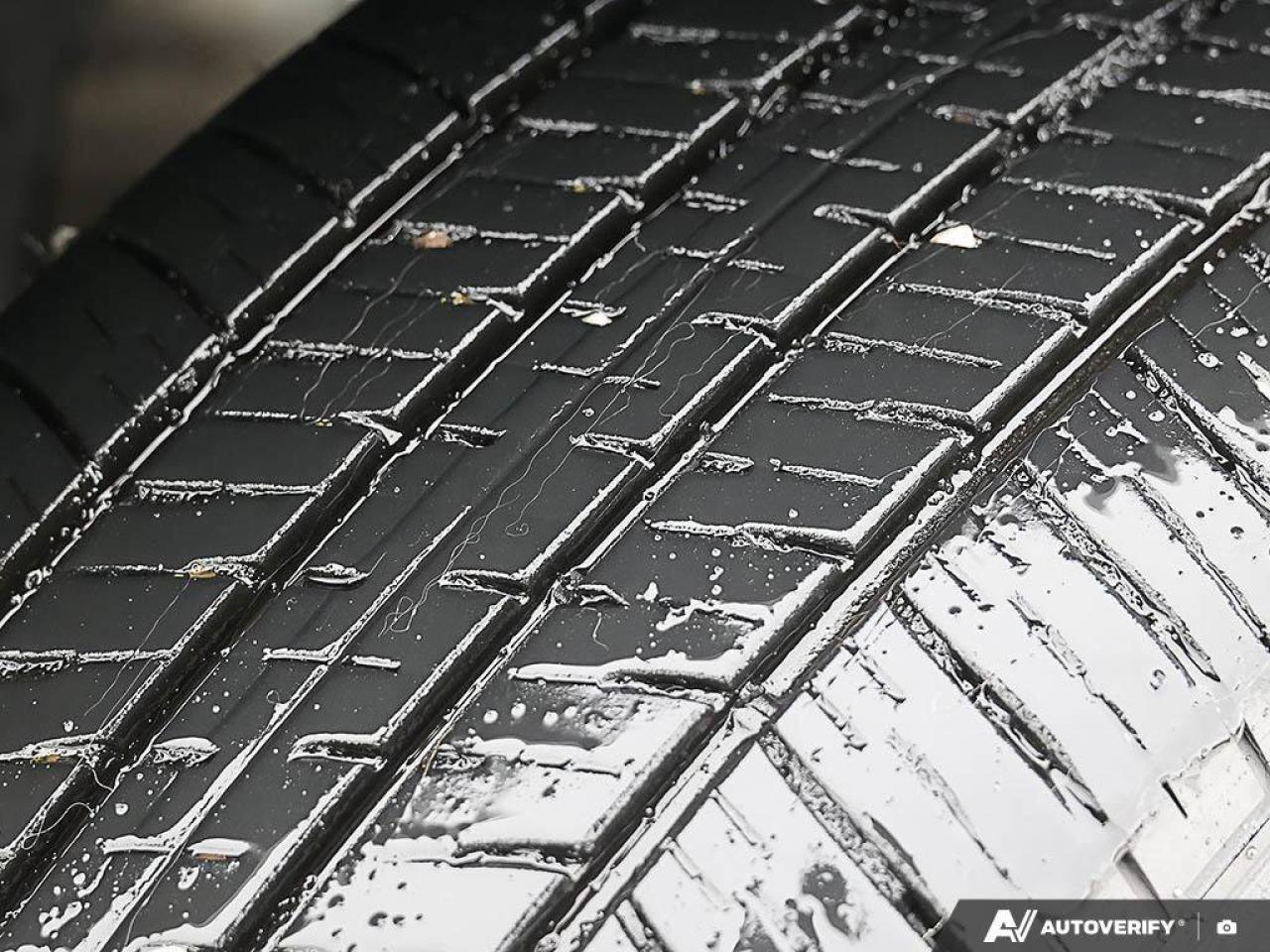 2024 Volkswagen Tiguan TrendlineONE-OWNER, ACCIDENT-FREE, AWD, THIRD ROW Photo