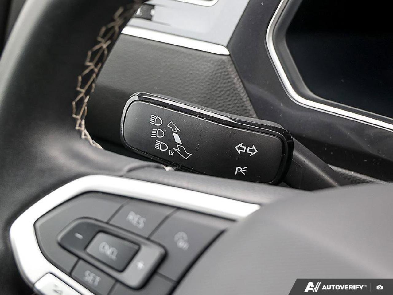 2024 Volkswagen Tiguan TrendlineONE-OWNER, ACCIDENT-FREE, AWD, THIRD ROW Photo