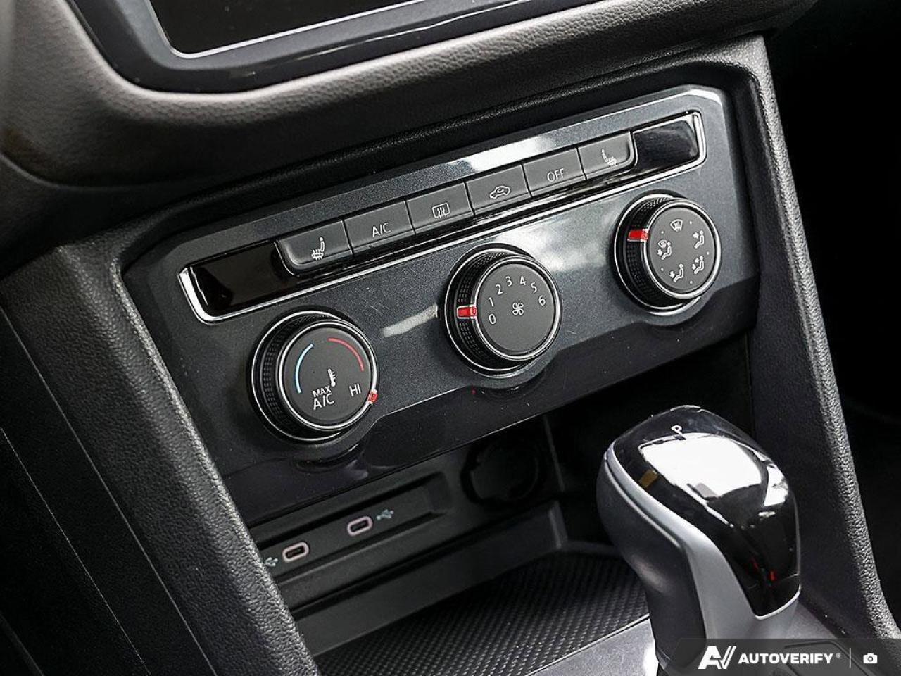 2024 Volkswagen Tiguan TrendlineONE-OWNER, ACCIDENT-FREE, AWD, THIRD ROW Photo