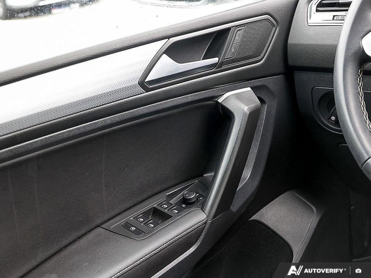 2024 Volkswagen Tiguan TrendlineONE-OWNER, ACCIDENT-FREE, AWD, THIRD ROW Photo