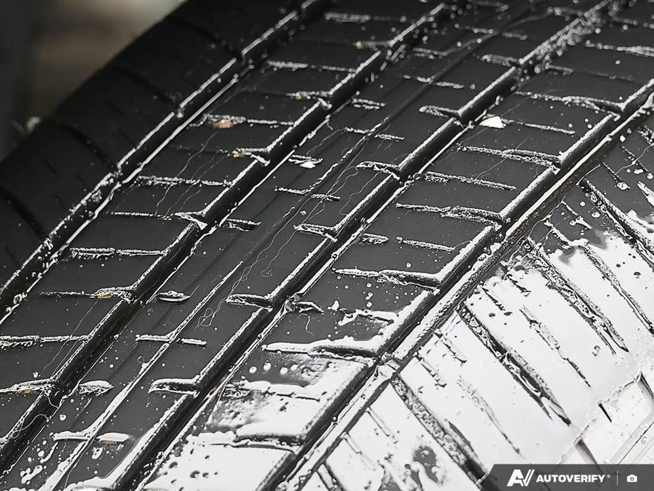 2024 Volkswagen Tiguan TrendlineONE-OWNER, ACCIDENT-FREE, AWD, THIRD ROW Photo