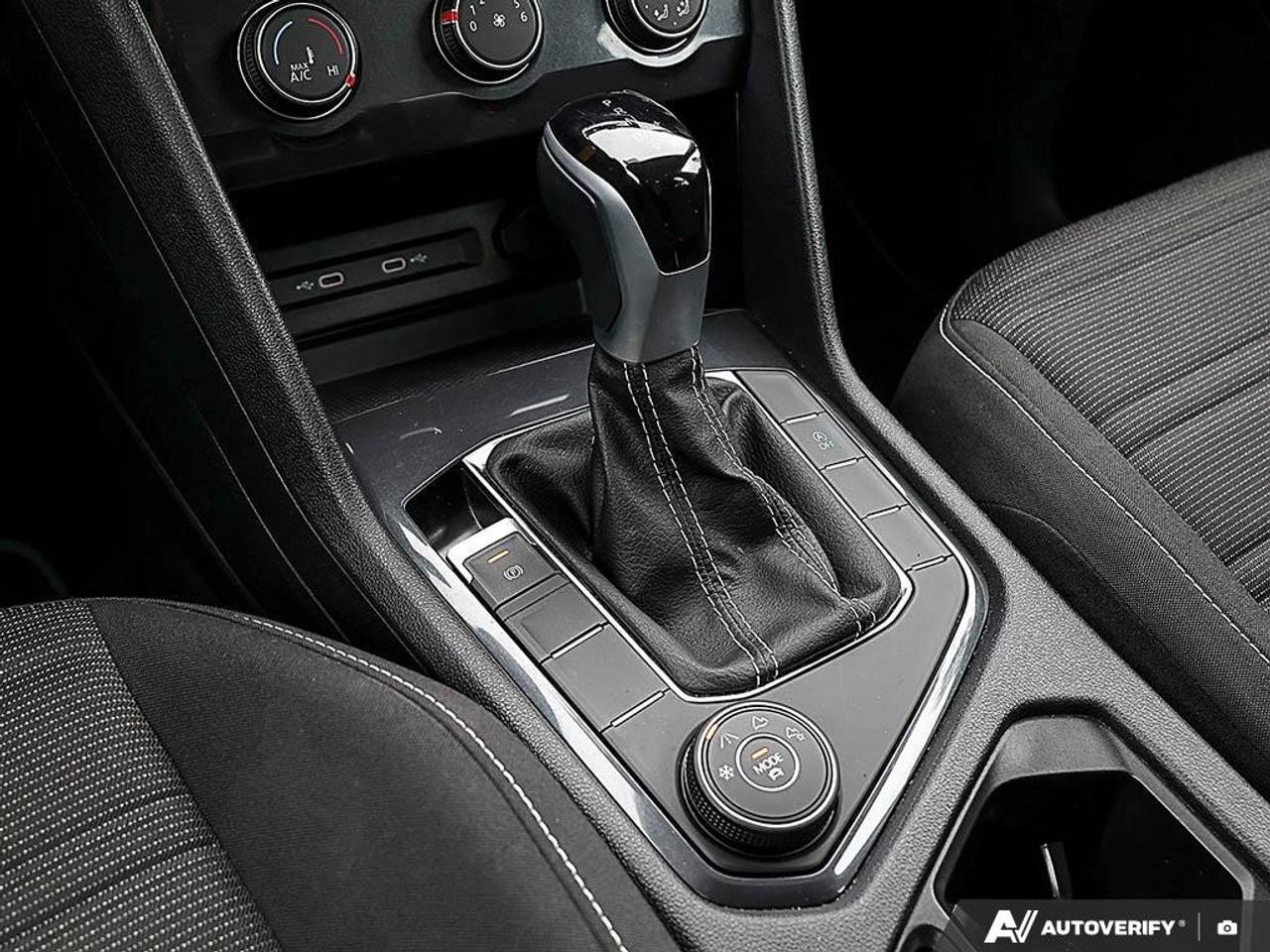 2024 Volkswagen Tiguan TrendlineONE-OWNER, ACCIDENT-FREE, AWD, THIRD ROW Photo