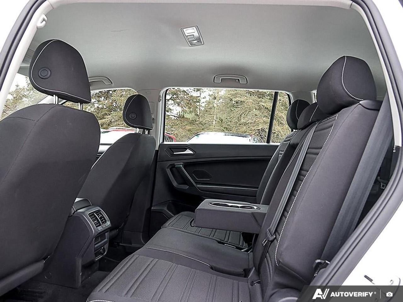 2024 Volkswagen Tiguan TrendlineONE-OWNER, ACCIDENT-FREE, AWD, THIRD ROW Photo