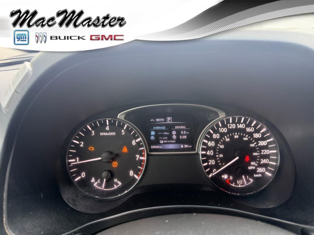 2016 Nissan Pathfinder SVS, 3.5L V6, CVT, AWD, CLOTH, 7-PASSENGER, AS-TRA Photo