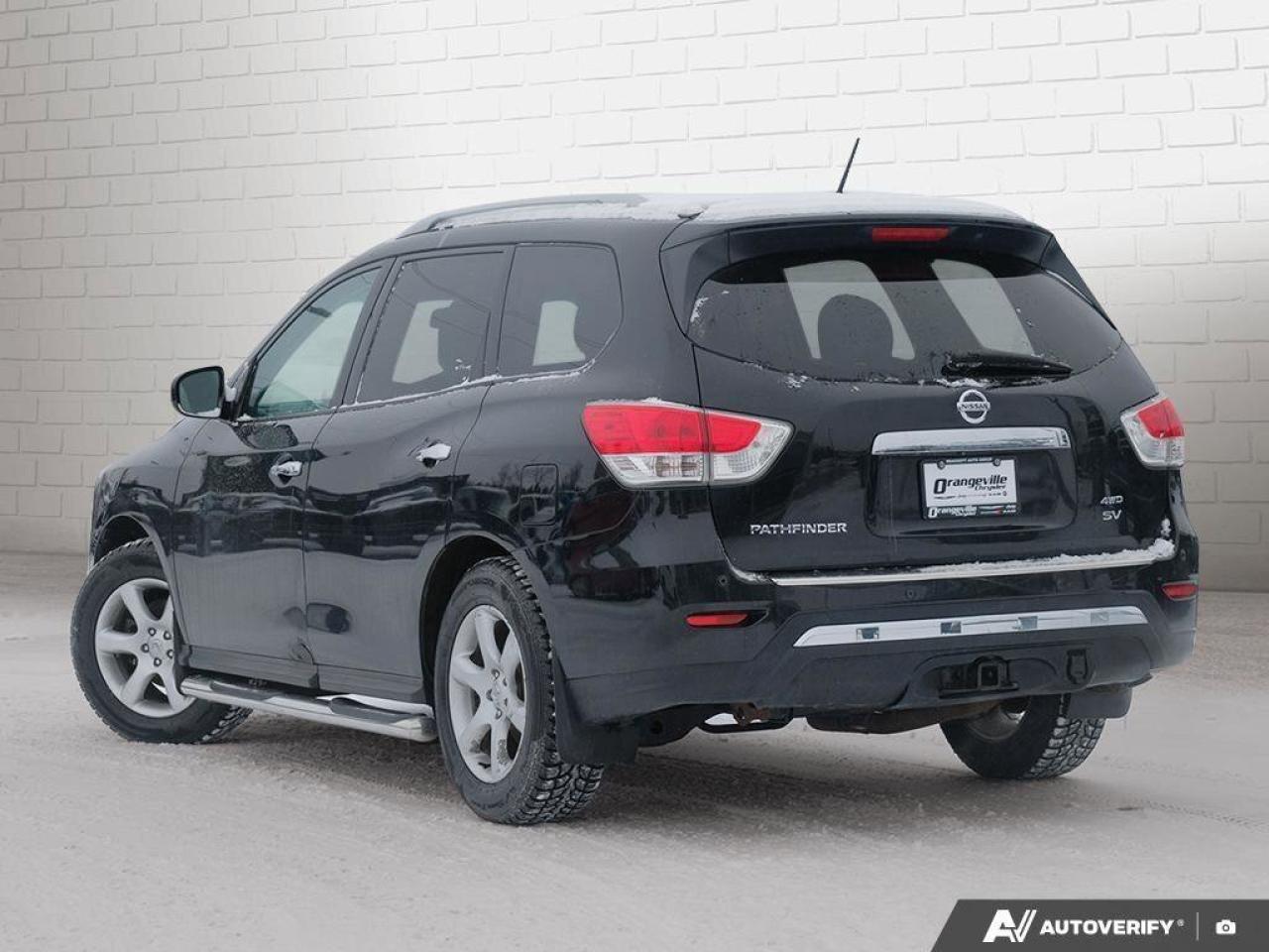 2016 Nissan Pathfinder SVS, 3.5L V6, CVT, AWD, CLOTH, 7-PASSENGER, AS-TRA Photo3