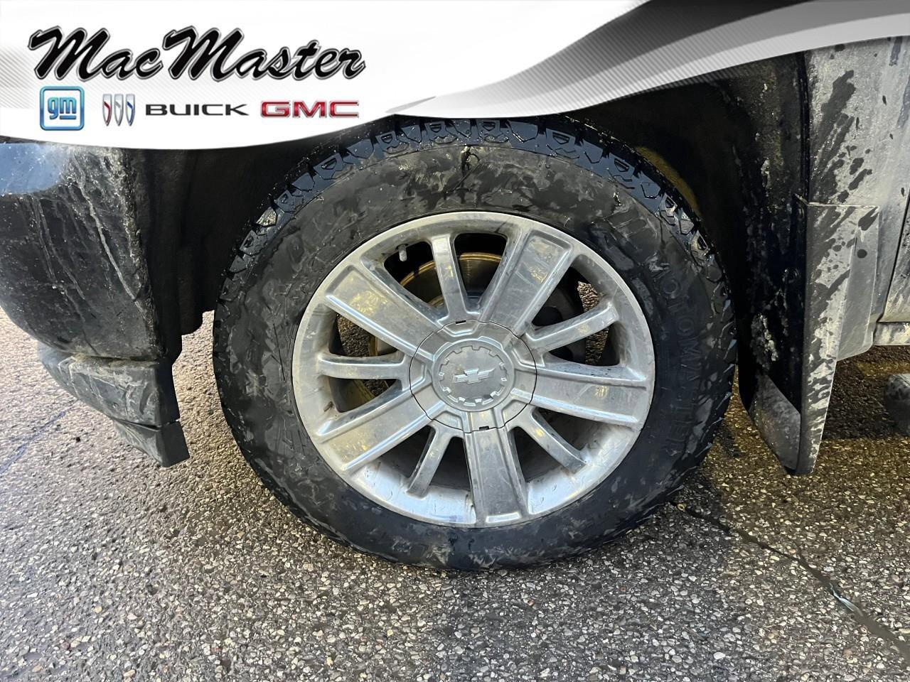 2018 Chevrolet Silverado 1500 4WD Crew Cab 143.5  High Country Photo2