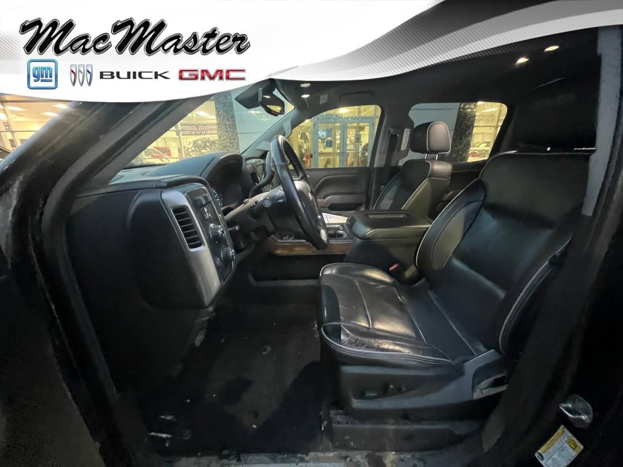 2018 Chevrolet Silverado 1500 4WD Crew Cab 143.5  High Country Photo