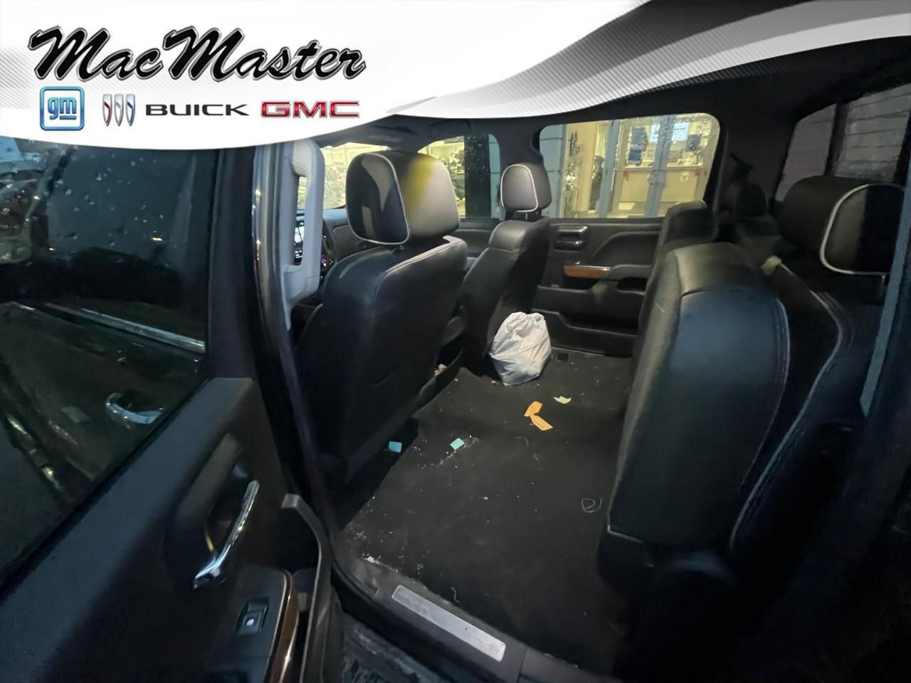 2018 Chevrolet Silverado 1500 4WD Crew Cab 143.5  High Country Photo