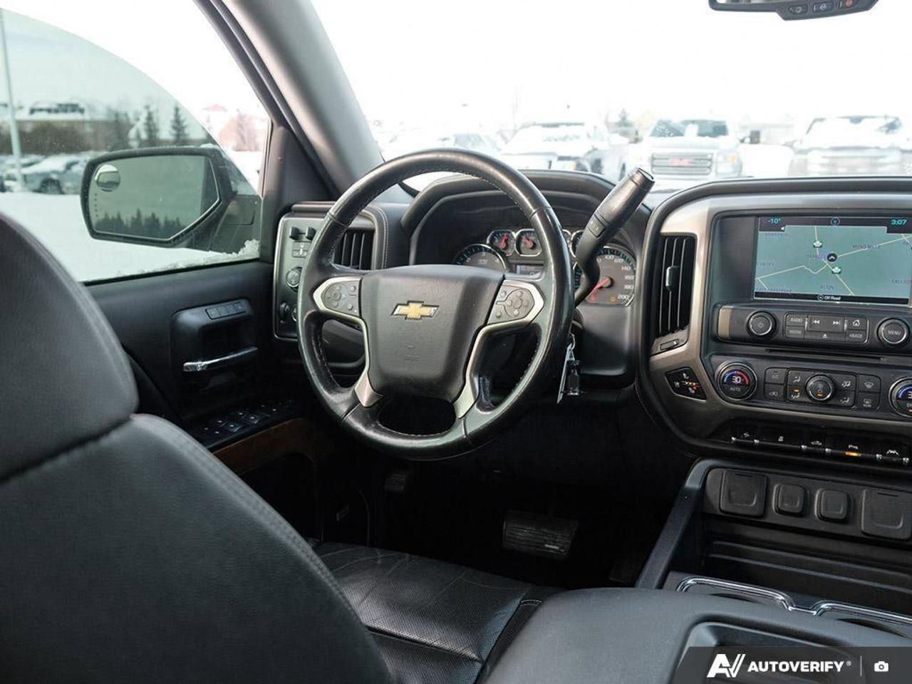 2018 Chevrolet Silverado 1500 High CountryHIGH COUNTRY, 5.3L V8, 4X4, LEATHER, C Photo