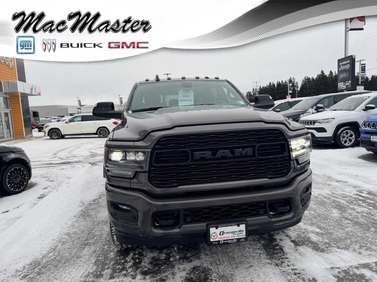 2022 RAM 2500 LimitedLIMITED, 6.7L CUMMINS DIESEL, 4X4, MEGA CAB Photo
