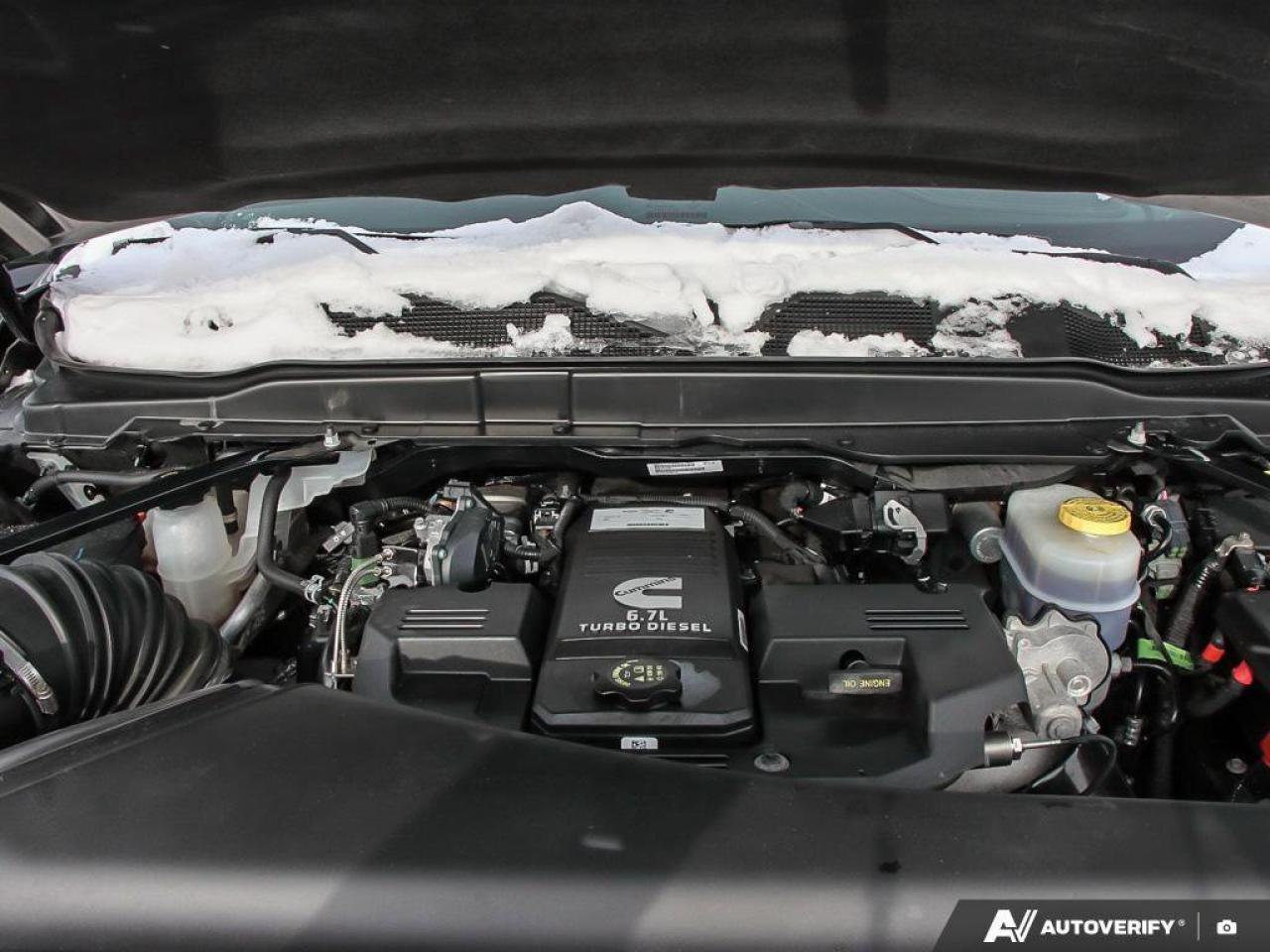 2022 RAM 2500 LimitedLIMITED, 6.7L CUMMINS DIESEL, 4X4, MEGA CAB Photo